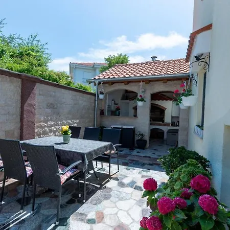 Apartamento Lucija 1 By Guide *